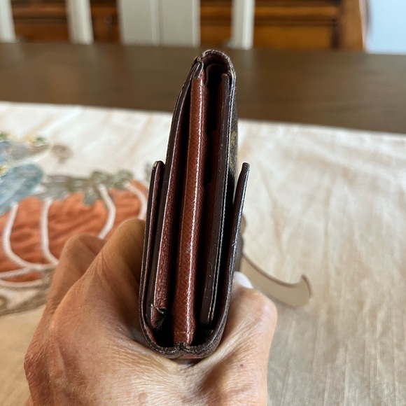 Louis Vuitton Monogram Elise Trifold Wallet - Picture 7 of 16